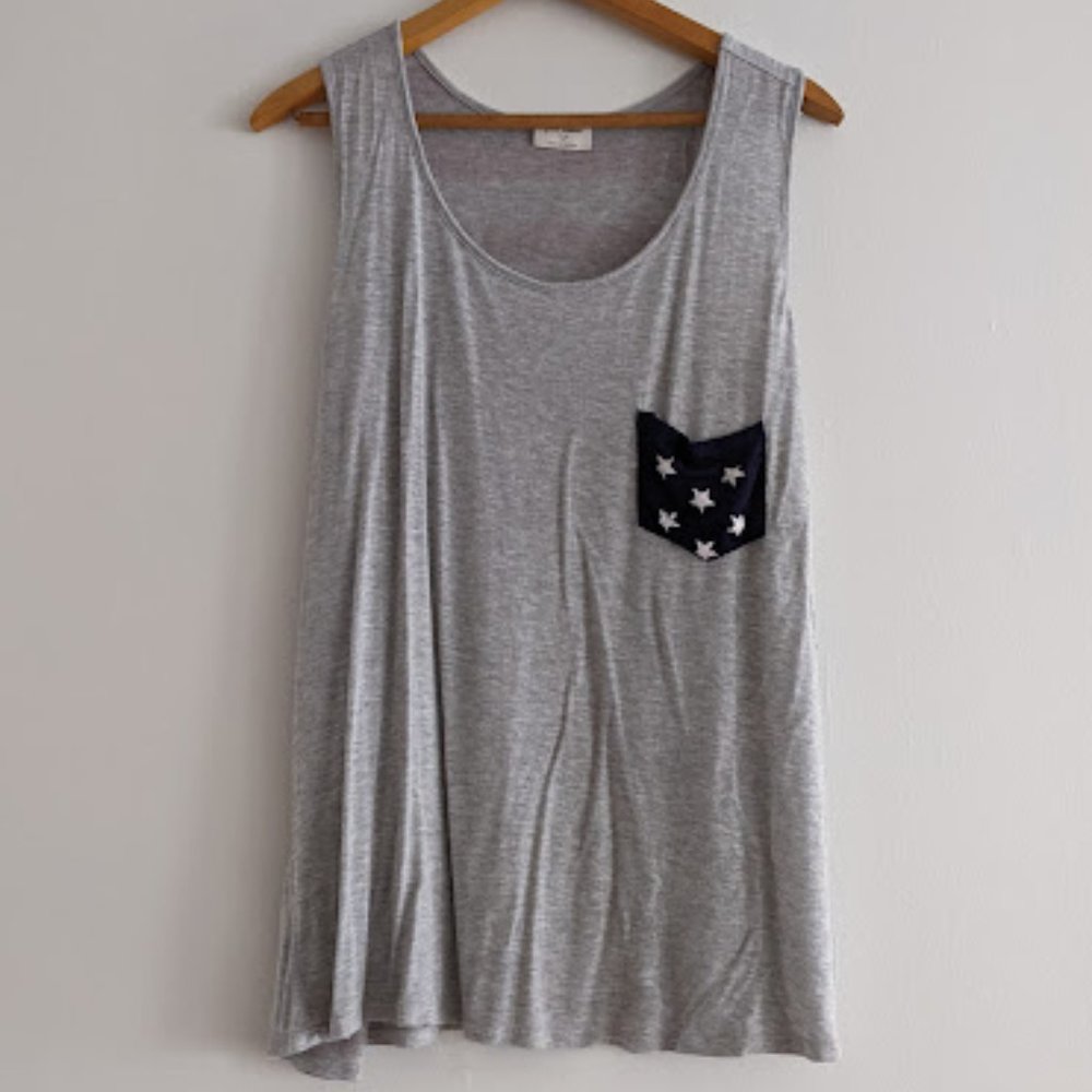 Free Kisses Gray American Flag Tank Top Size 3X